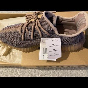 Yeezy Boost 350 V2